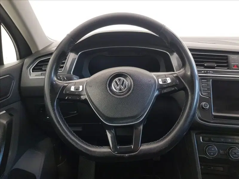 Volkswagen Tiguan usata a Lucca (14)
