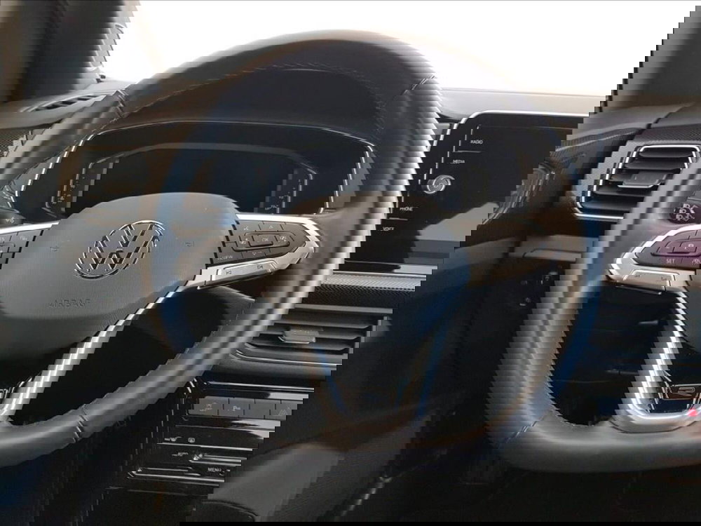 Volkswagen T-Cross usata a Lucca (14)