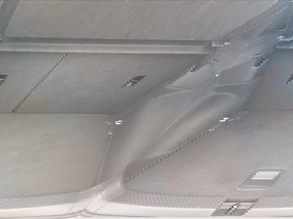 Volkswagen T-Cross usata a Lucca (15)