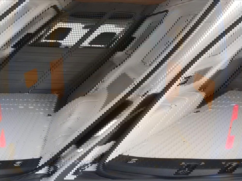 Volkswagen Veicoli Commerciali Caddy usata a Lucca (15)