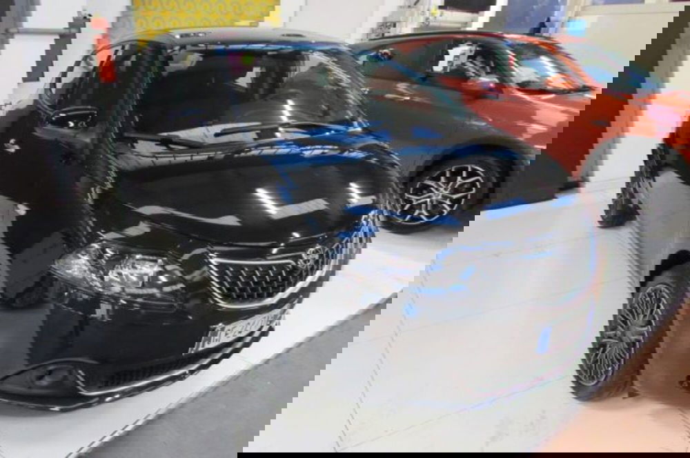 Lancia Ypsilon usata a Milano (3)