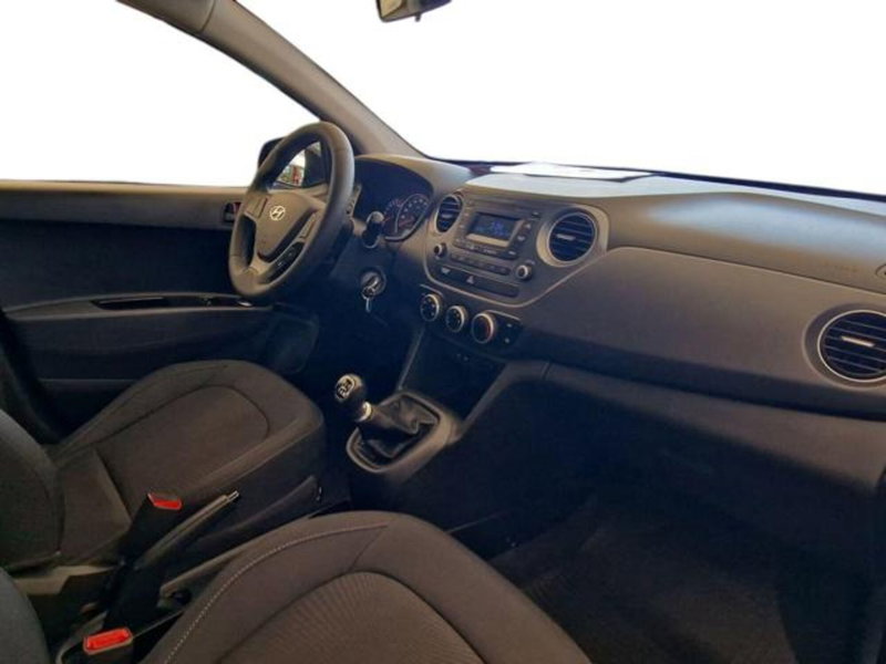 Hyundai i10 usata a Salerno (13)