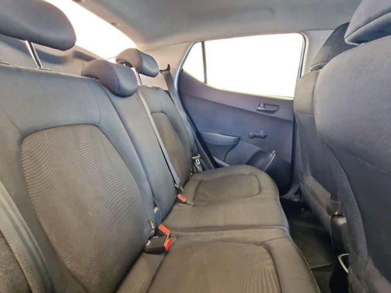 Hyundai i10 usata a Salerno (14)