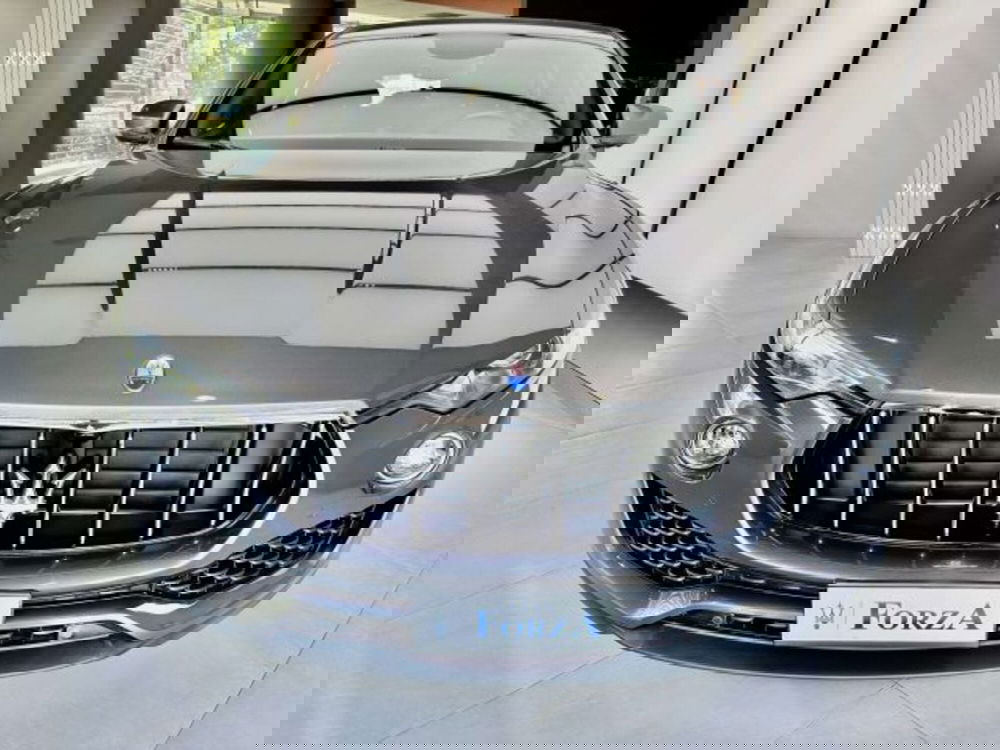 Maserati Levante usata a Torino (2)
