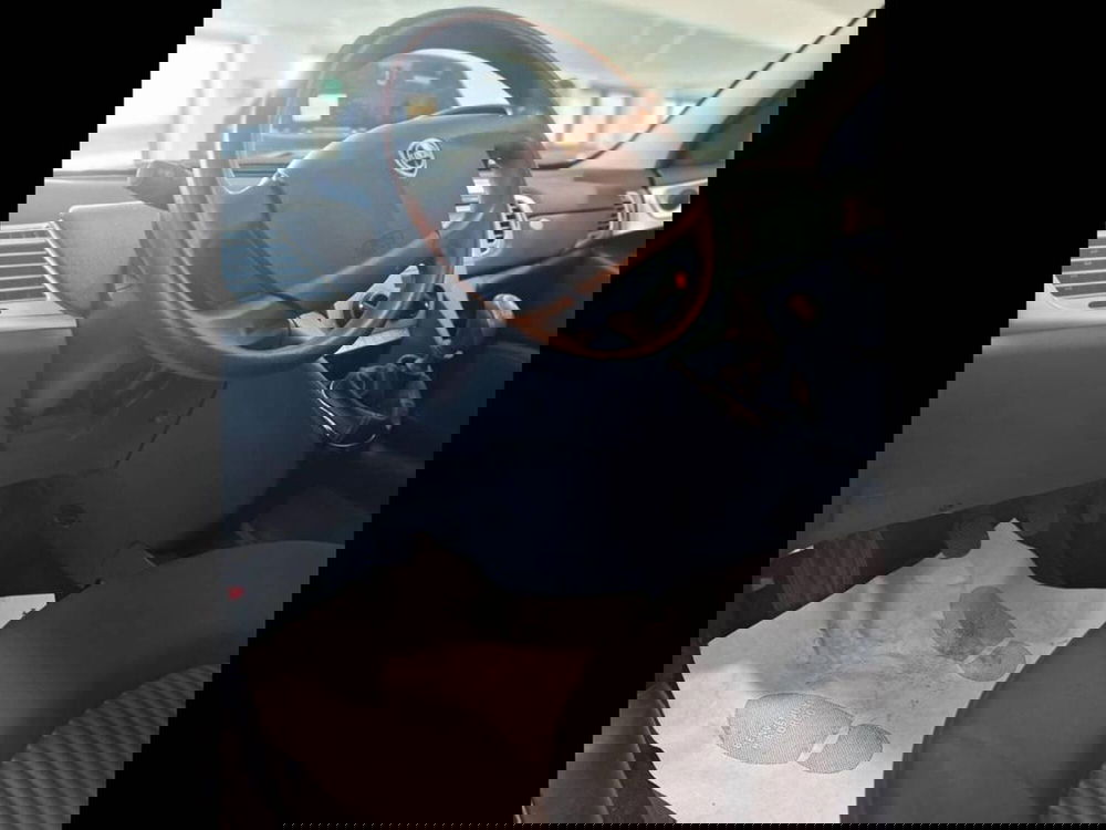 Lancia Ypsilon usata a Torino (11)