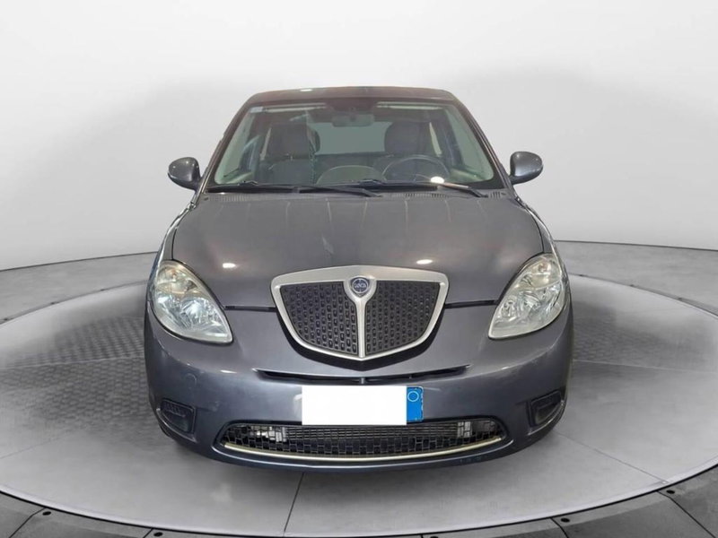 Lancia Ypsilon usata a Torino (2)