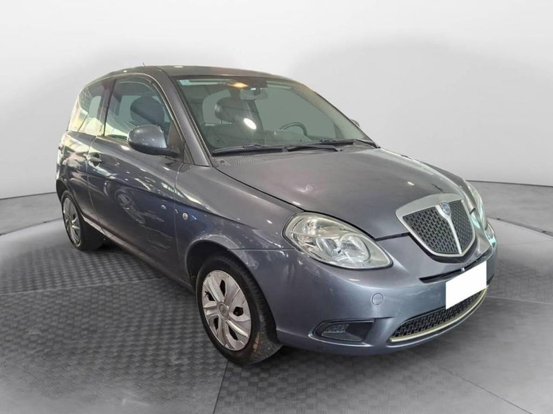 Lancia Ypsilon usata a Torino (3)