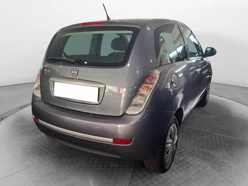 Lancia Ypsilon usata a Torino (4)