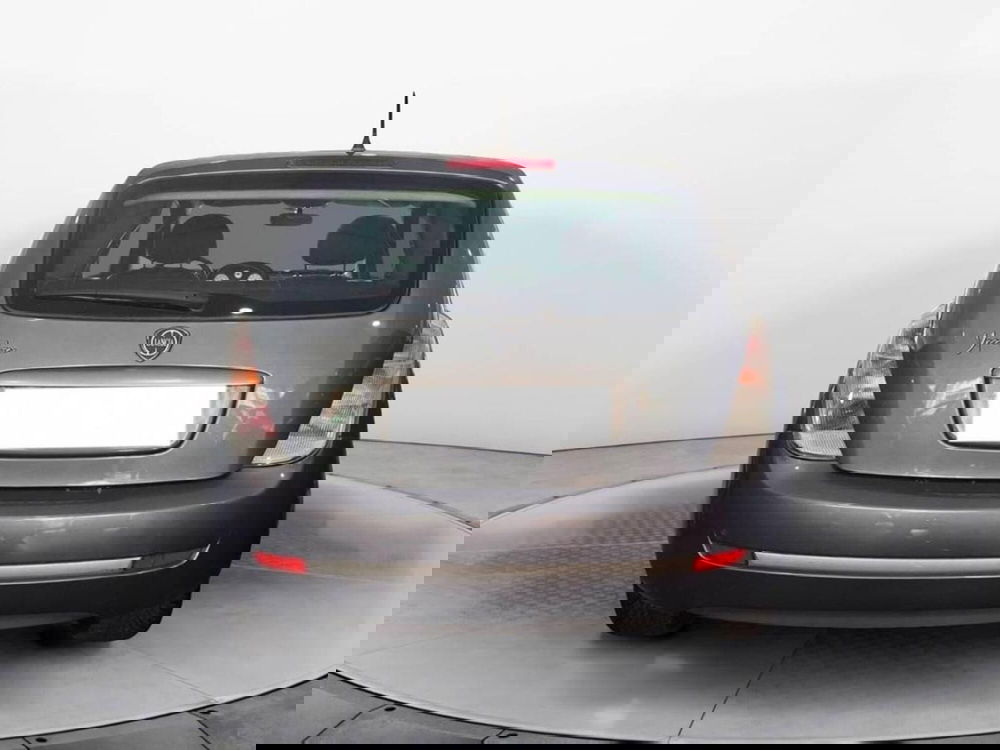 Lancia Ypsilon usata a Torino (5)