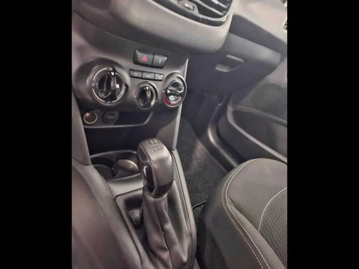 Peugeot 208 usata a Torino (9)