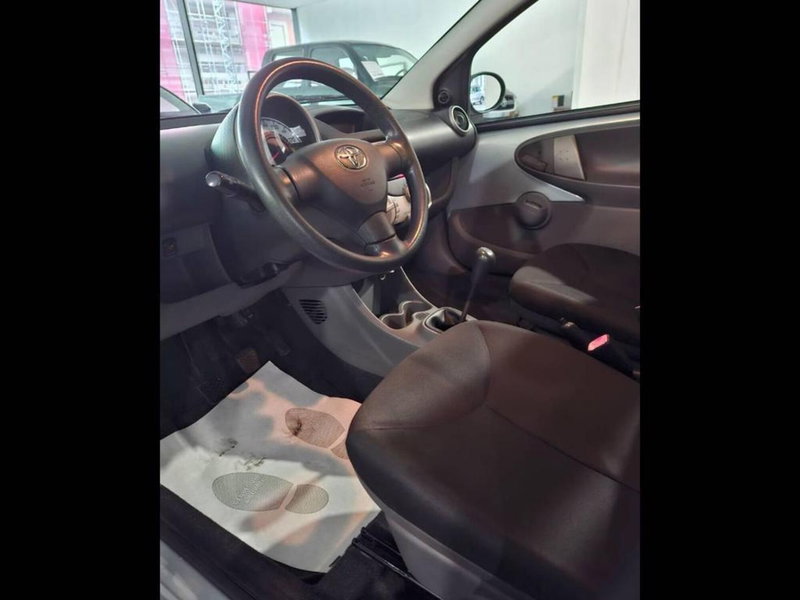 Toyota Aygo usata a Torino (10)