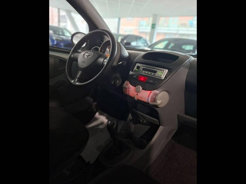 Toyota Aygo usata a Torino (11)