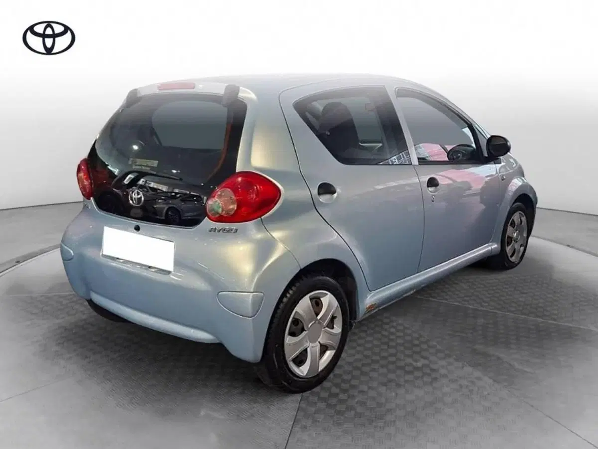 Toyota Aygo usata a Torino (4)