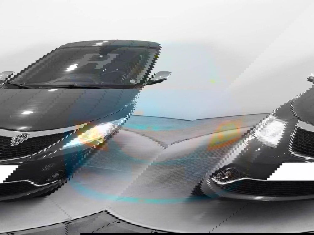 Lancia Ypsilon usata a Torino (2)