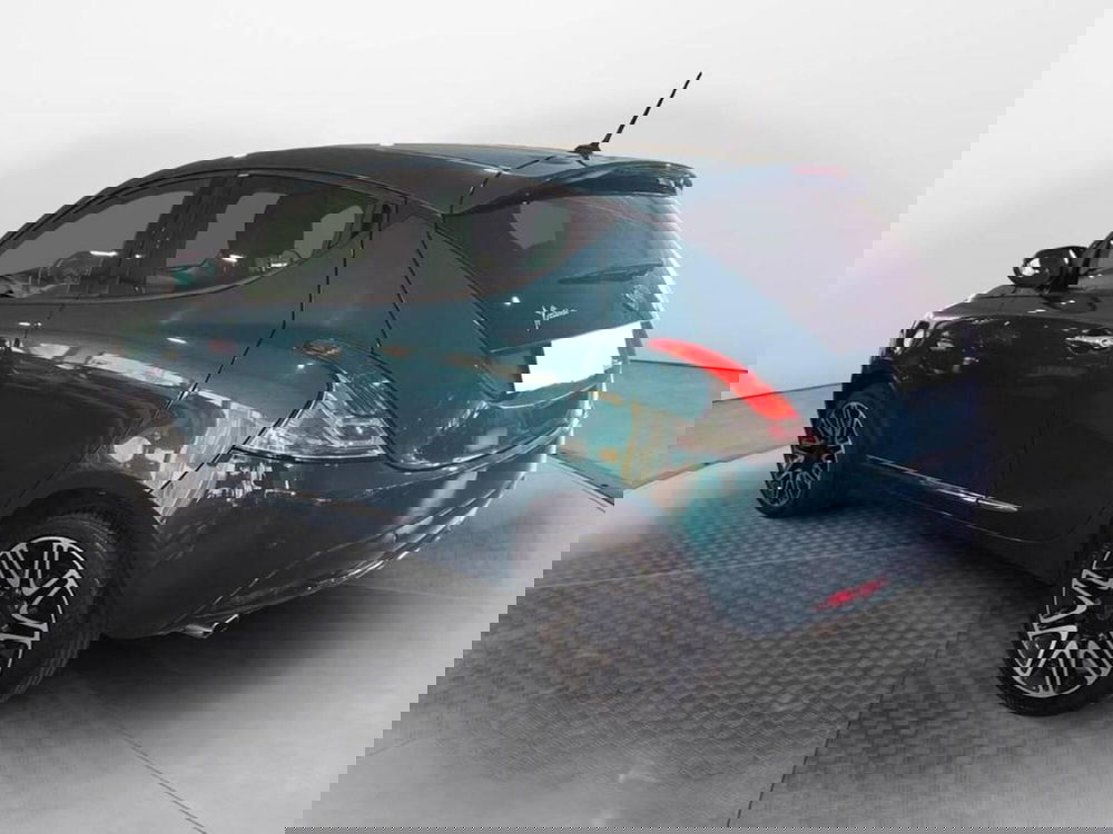 Lancia Ypsilon usata a Torino (6)