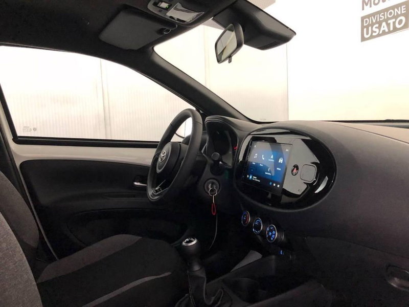 Toyota Aygo X usata a Torino (10)