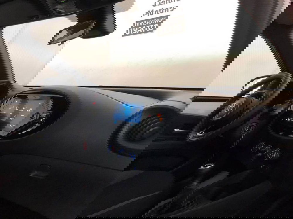Toyota Aygo X usata a Torino (12)