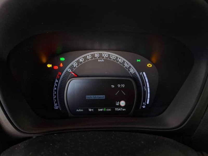 Toyota Aygo X usata a Torino (7)