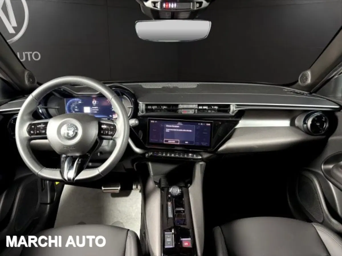 Alfa Romeo Junior nuova a Perugia (12)