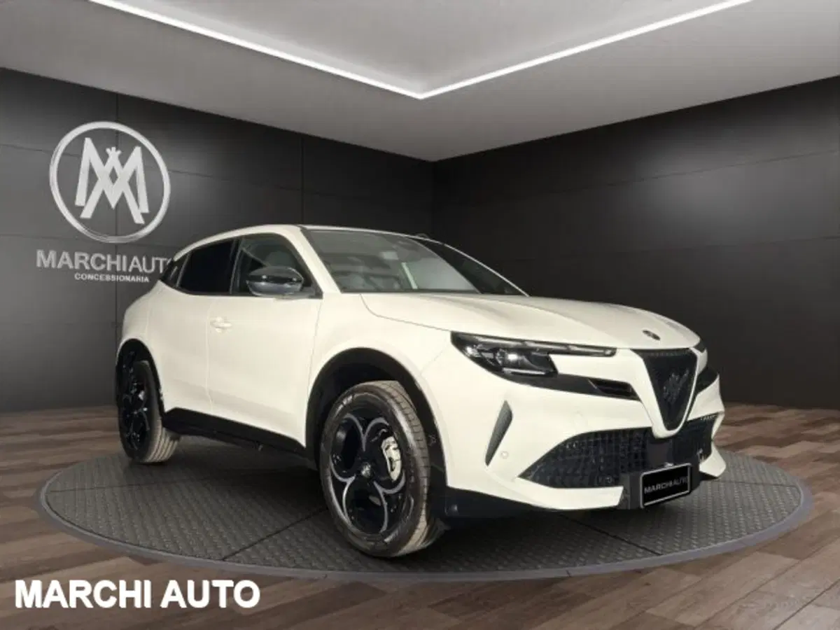 Alfa Romeo Junior nuova a Perugia (3)