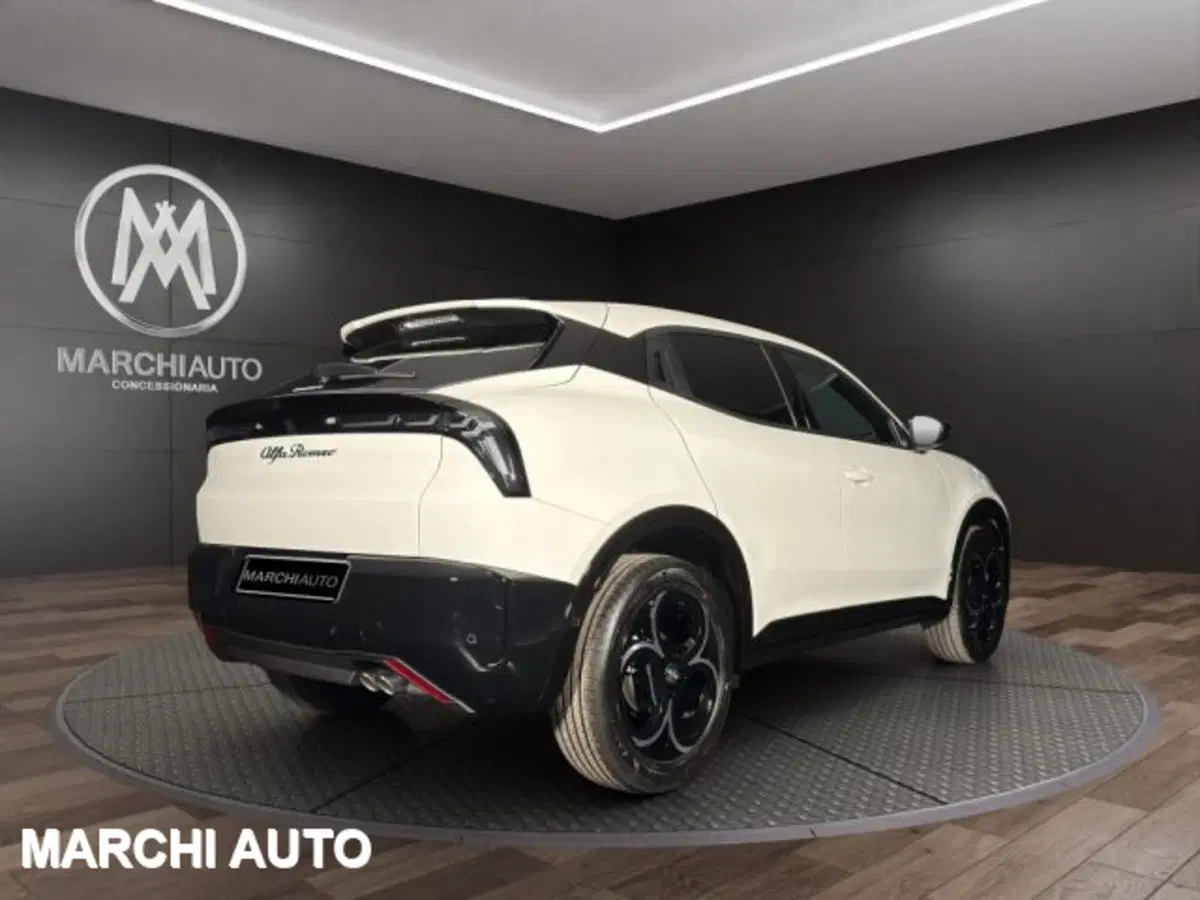 Alfa Romeo Junior nuova a Perugia (5)