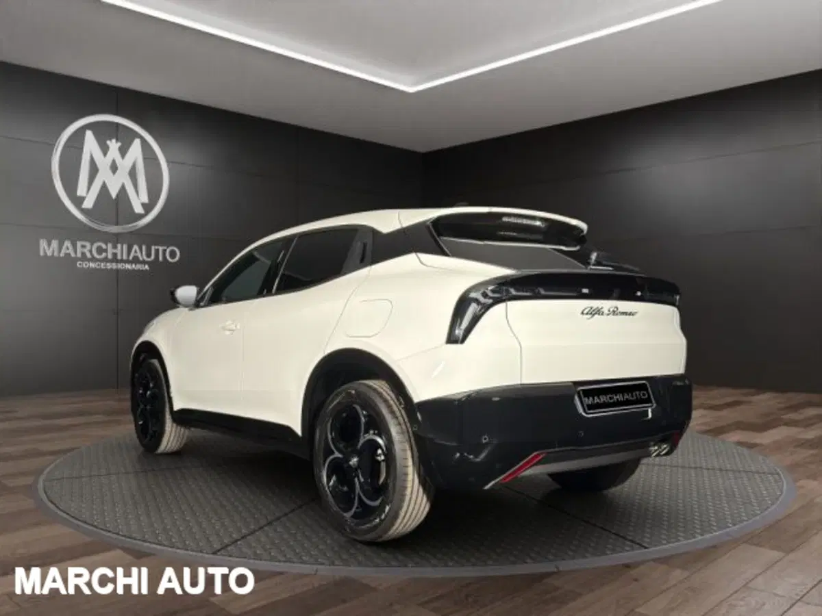 Alfa Romeo Junior nuova a Perugia (7)
