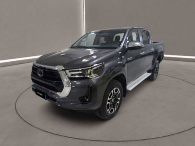 Toyota Hilux 2.D-4D 4WD porte Double Cab Lounge del 2024 usata a Caltanissetta