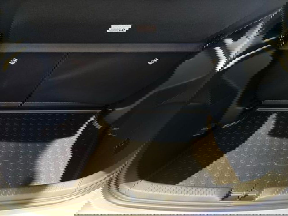 Toyota Yaris Cross nuova a Vercelli (10)