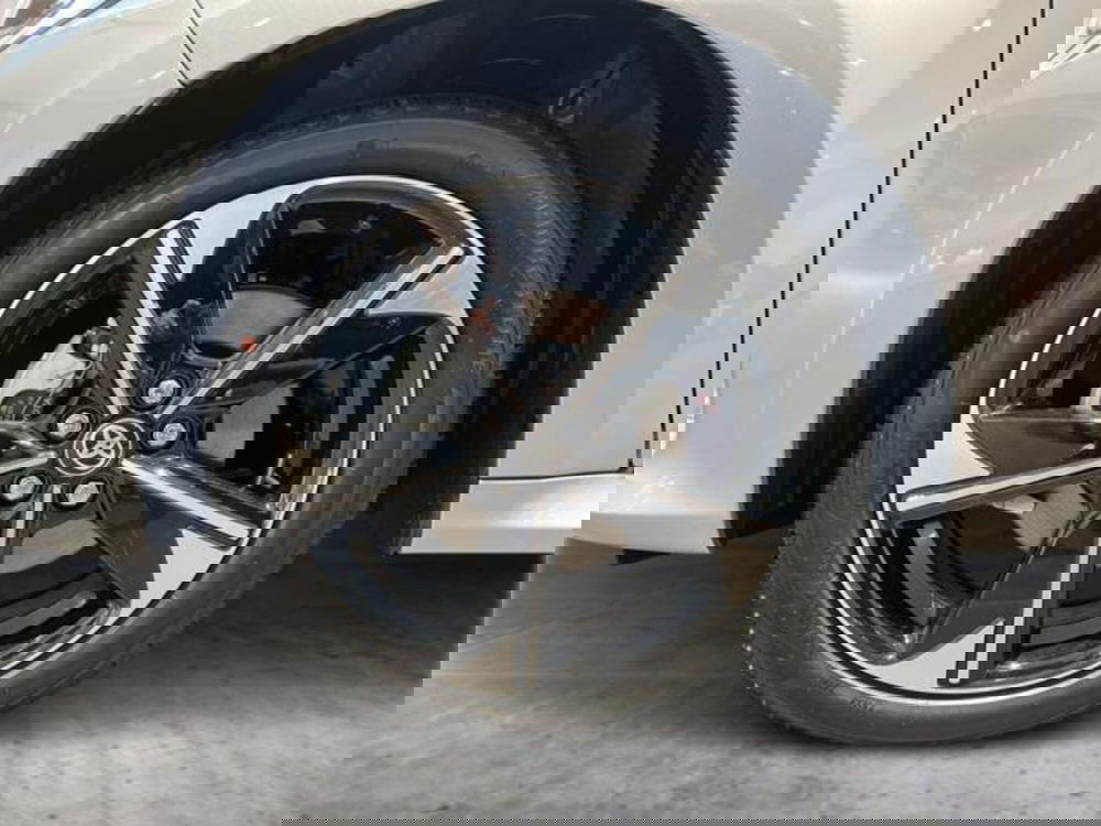 Toyota Yaris Cross nuova a Vercelli (14)