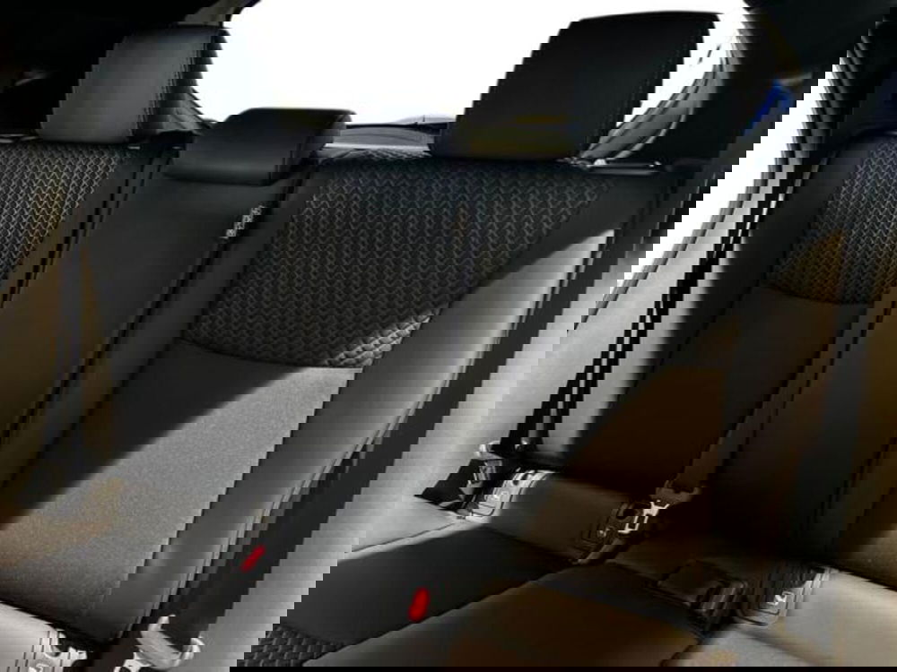 Toyota Yaris Cross nuova a Vercelli (7)