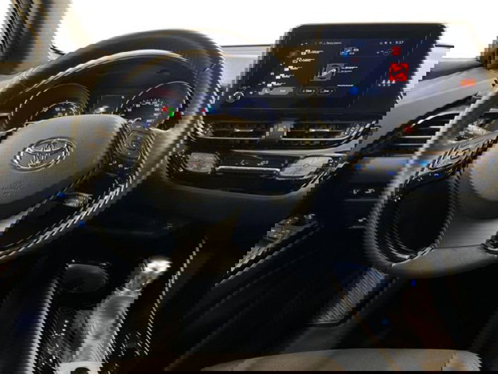 Toyota Toyota C-HR usata a Vercelli (10)