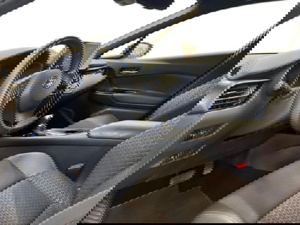 Toyota Toyota C-HR usata a Vercelli (6)