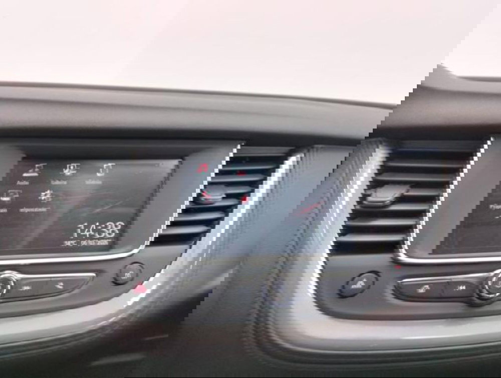 Opel Grandland X usata a Como (15)