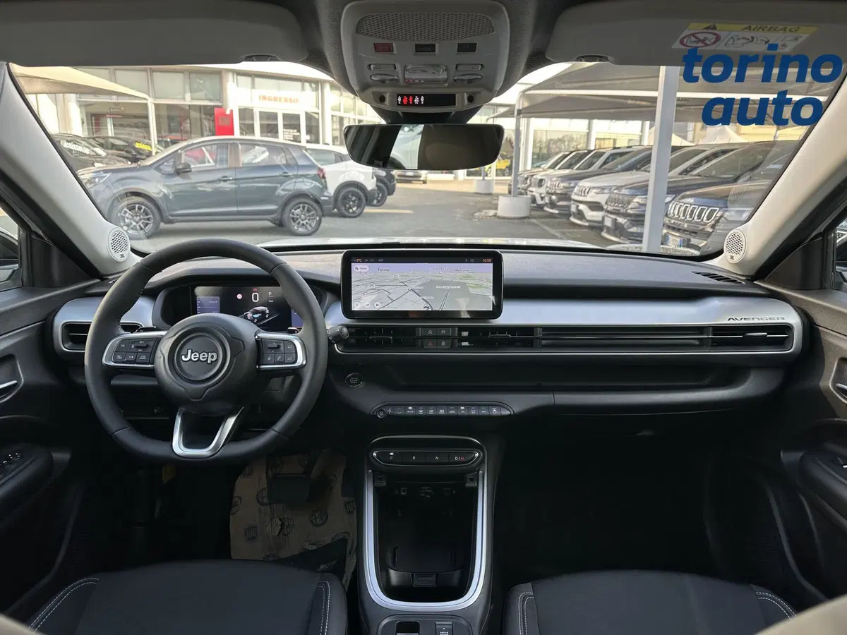 Jeep Avenger nuova a Cuneo (14)