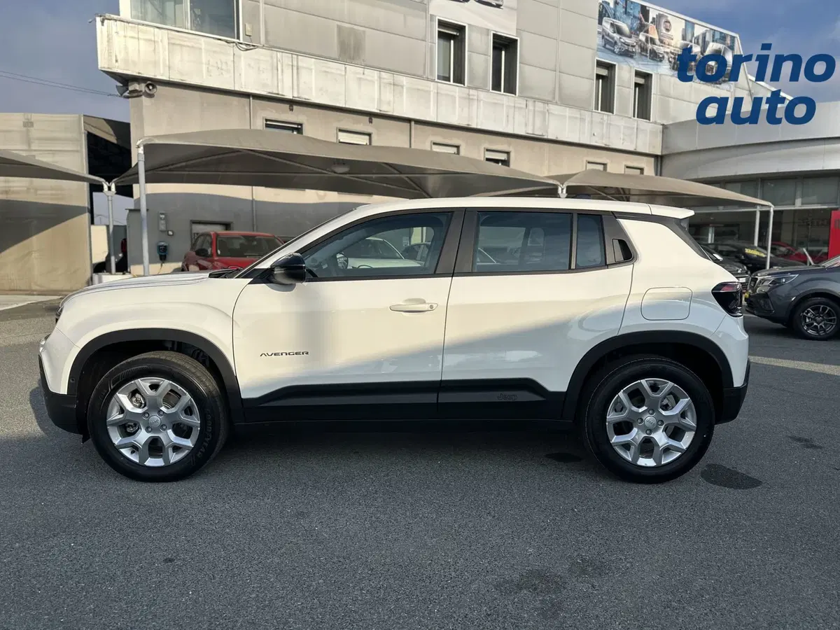 Jeep Avenger nuova a Cuneo (4)