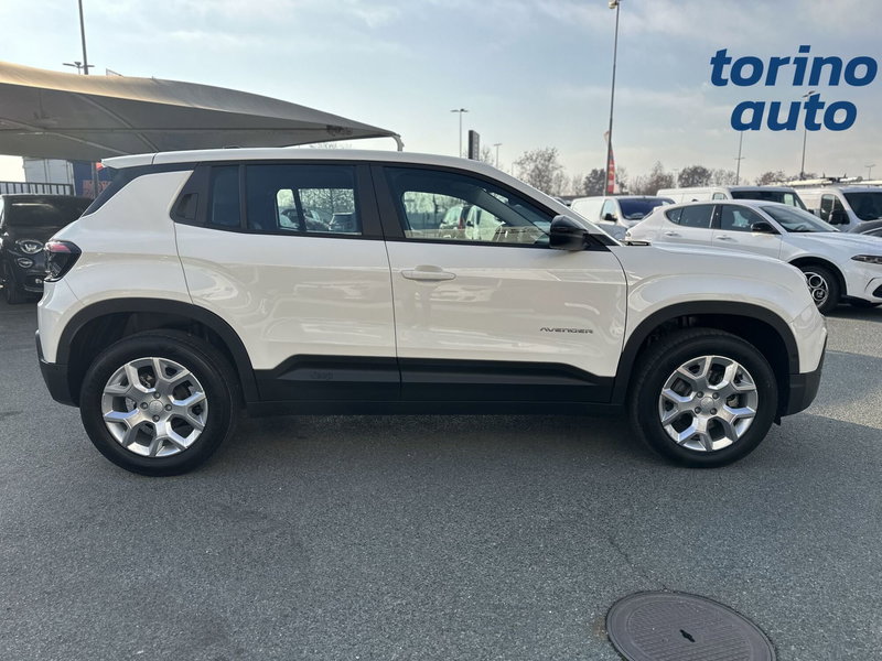 Jeep Avenger nuova a Cuneo (8)