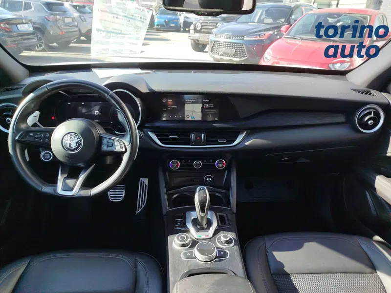 Alfa Romeo Stelvio usata a Cuneo (12)