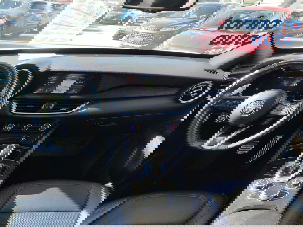 Alfa Romeo Stelvio usata a Cuneo (12)