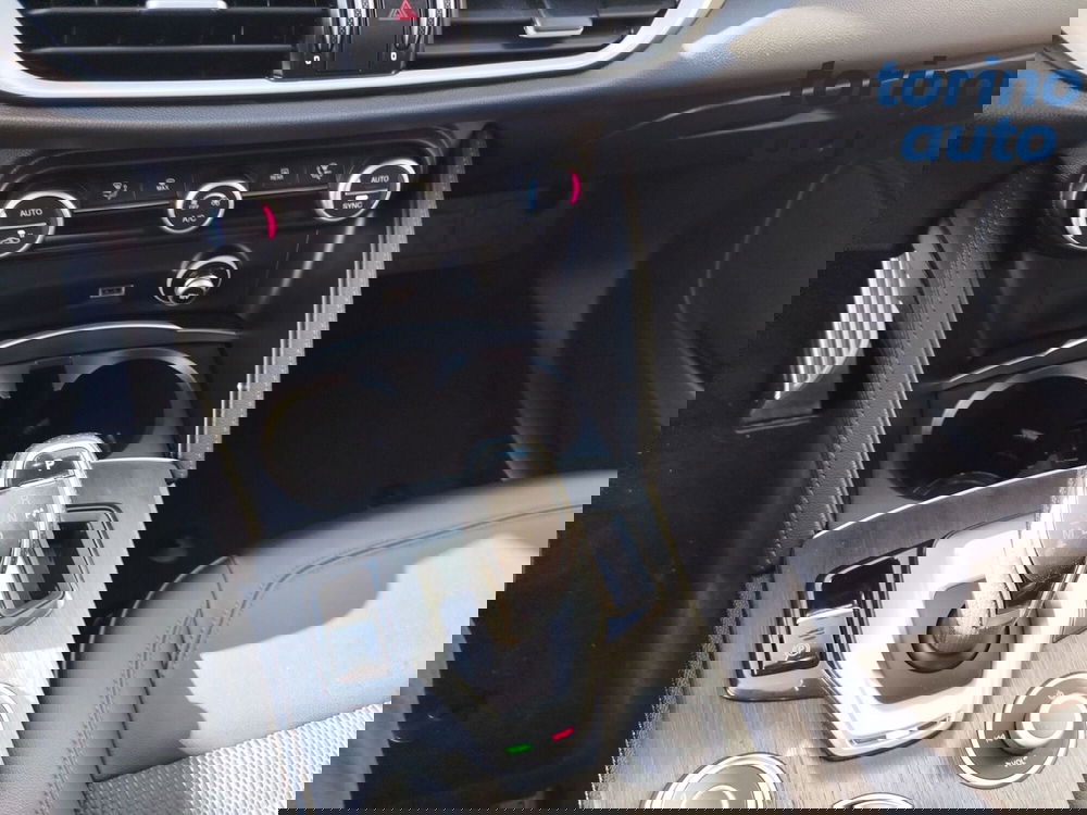 Alfa Romeo Stelvio usata a Cuneo (16)