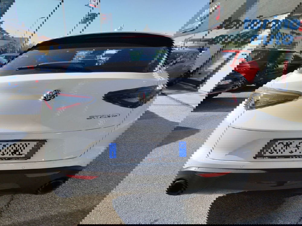 Alfa Romeo Stelvio usata a Cuneo (6)