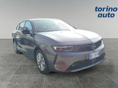 Opel Astra Station Wagon Sports 1.5 Edition s&amp;s 130cv at8 del 2024 usata a Cherasco