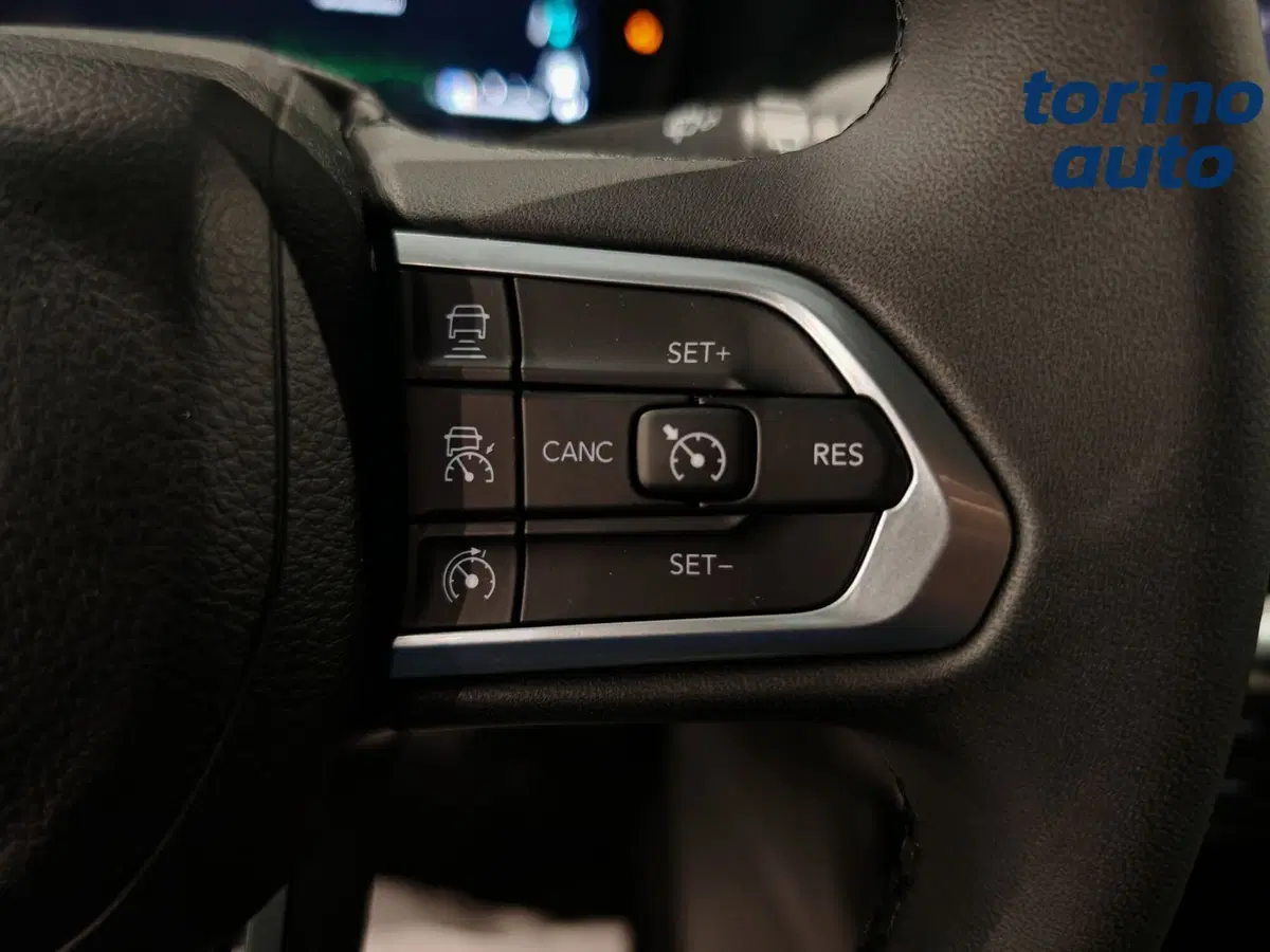 Jeep Compass nuova a Torino (15)