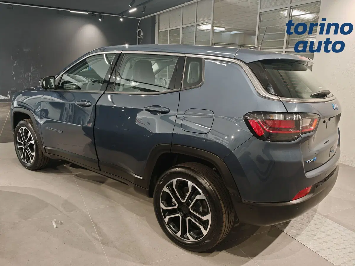 Jeep Compass nuova a Torino (3)