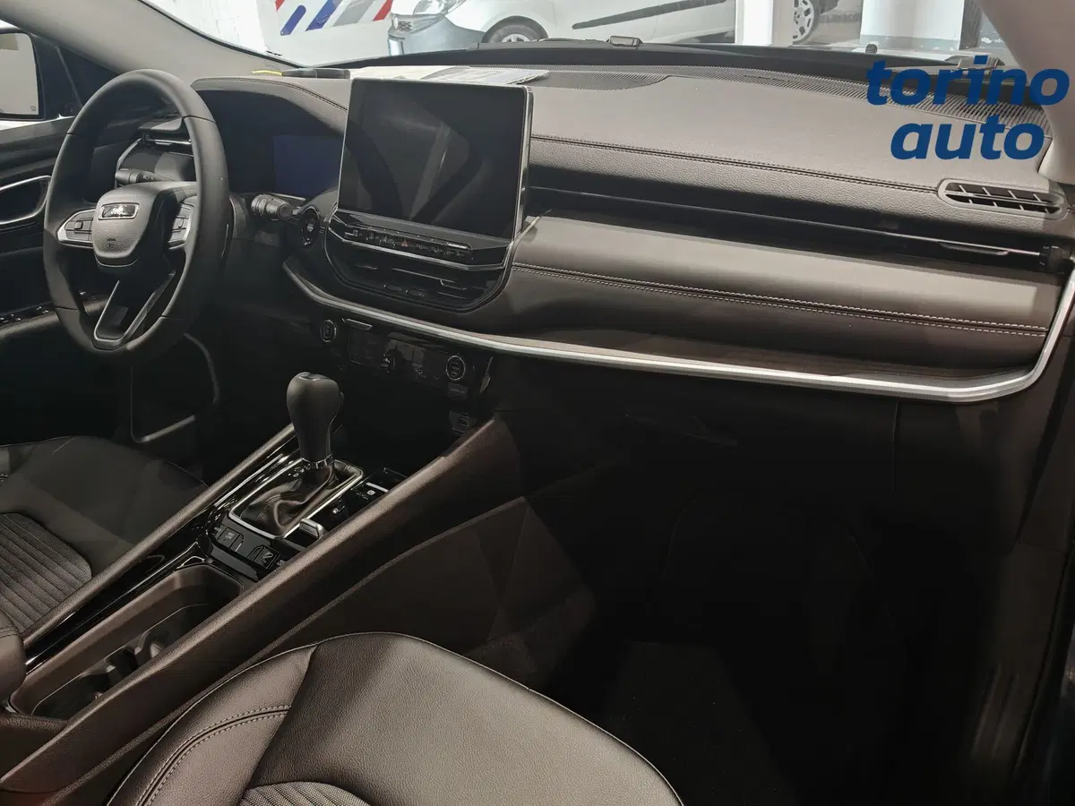 Jeep Compass nuova a Torino (6)