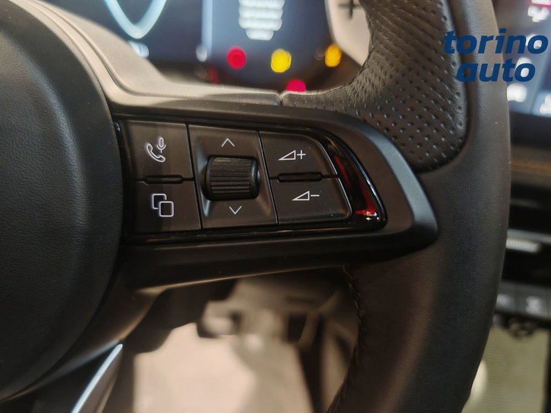 Alfa Romeo Tonale nuova a Torino (13)