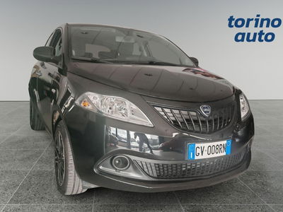 Lancia Ypsilon 1.0 FireFly 5 porte S&amp;S Hybrid Gold Plus del 2024 usata a Grugliasco