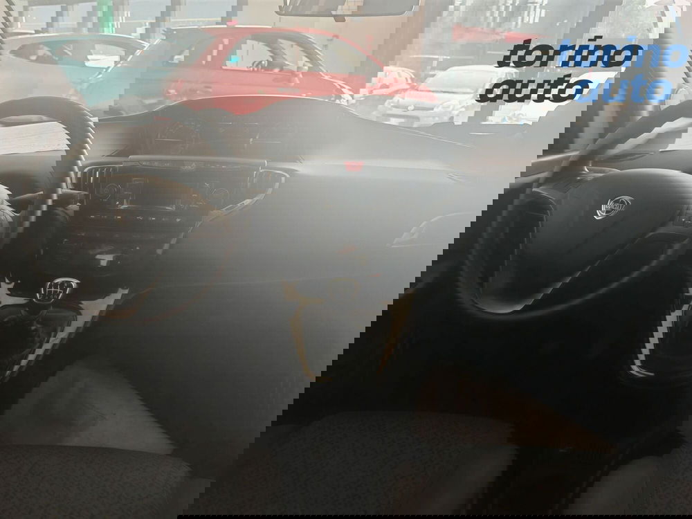 Lancia Ypsilon usata a Torino (8)