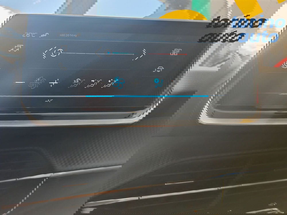 Peugeot 208 nuova a Torino (16)