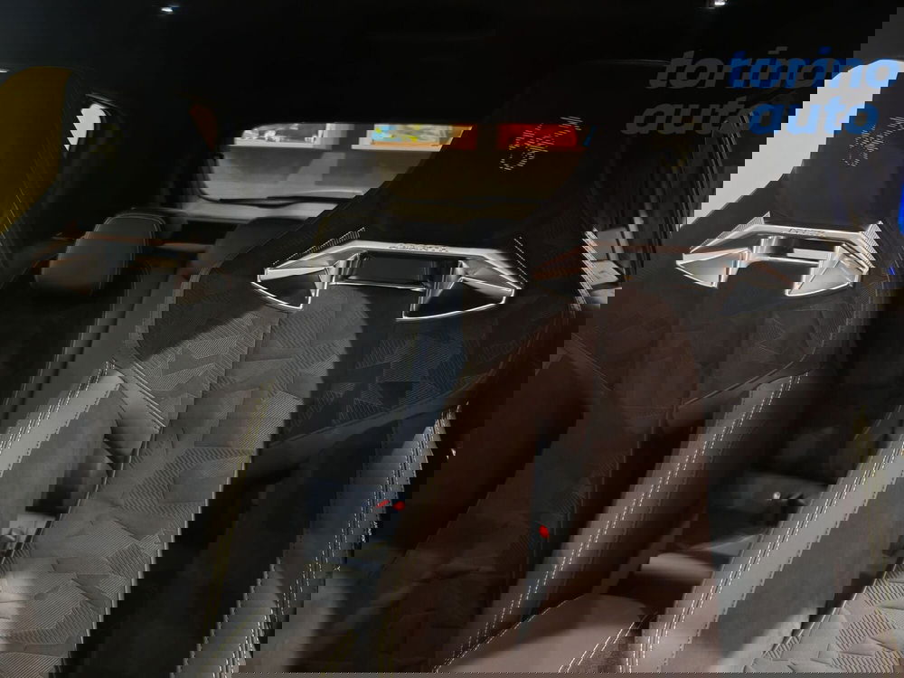 Abarth 600e nuova a Torino (12)