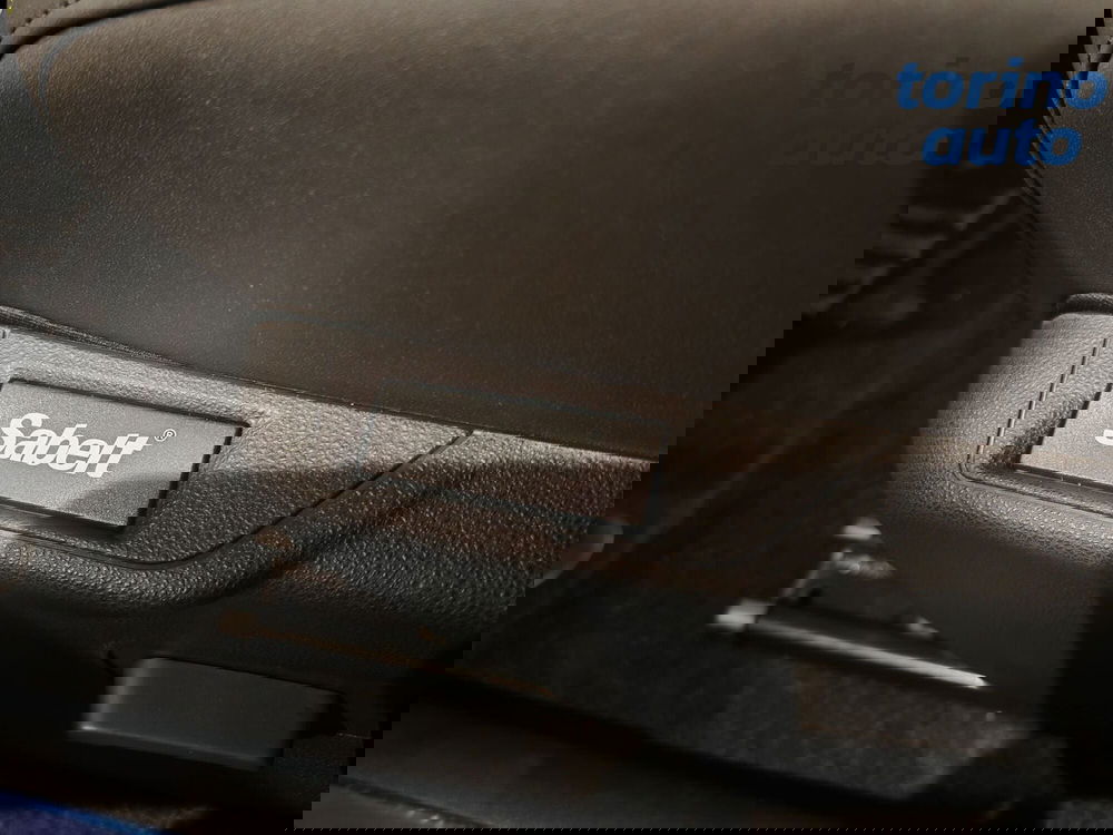 Abarth 600e nuova a Torino (15)